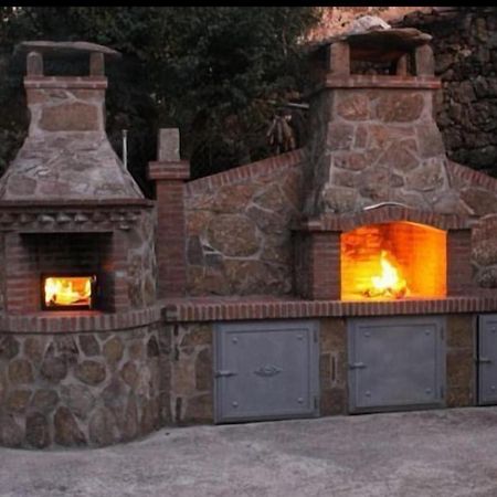 El Cauce Villa Navaluenga Eksteriør billede
