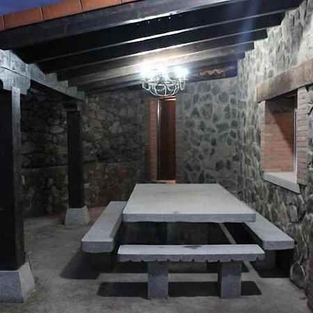 El Cauce Villa Navaluenga Eksteriør billede