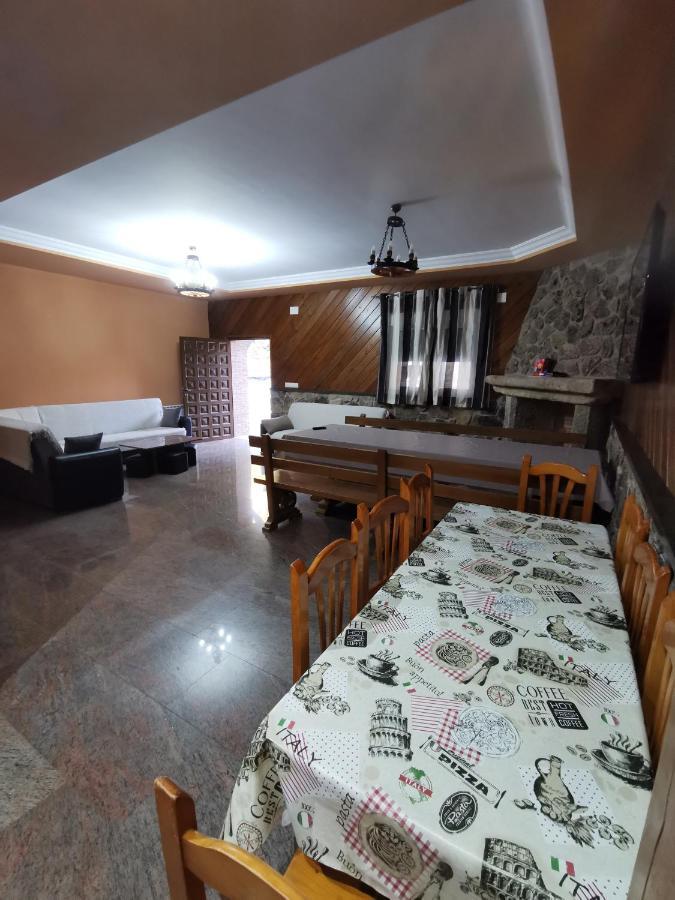 El Cauce Villa Navaluenga Eksteriør billede