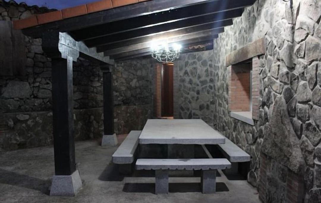 El Cauce Villa Navaluenga Eksteriør billede